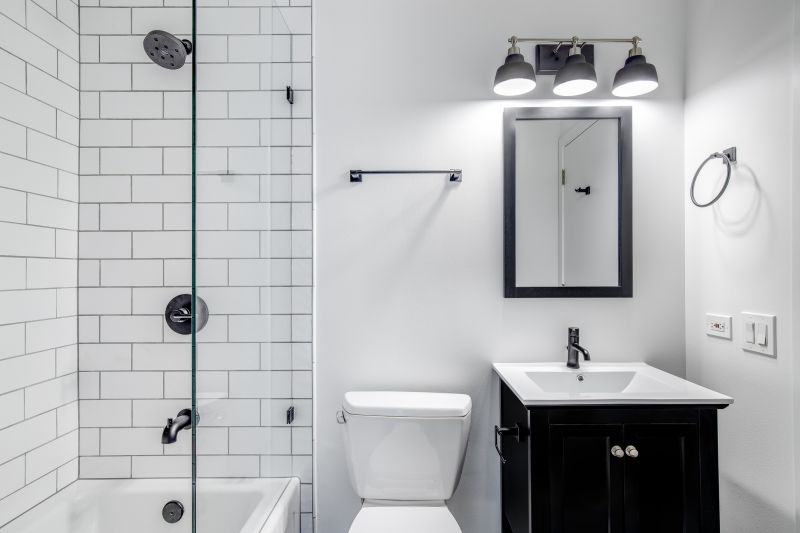 Modern fixtures and tiling